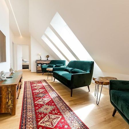 Grosse Dachgeschosswohnung Im Herzen Von Γκρατς Εξωτερικό φωτογραφία