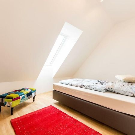 Grosse Dachgeschosswohnung Im Herzen Von Γκρατς Εξωτερικό φωτογραφία