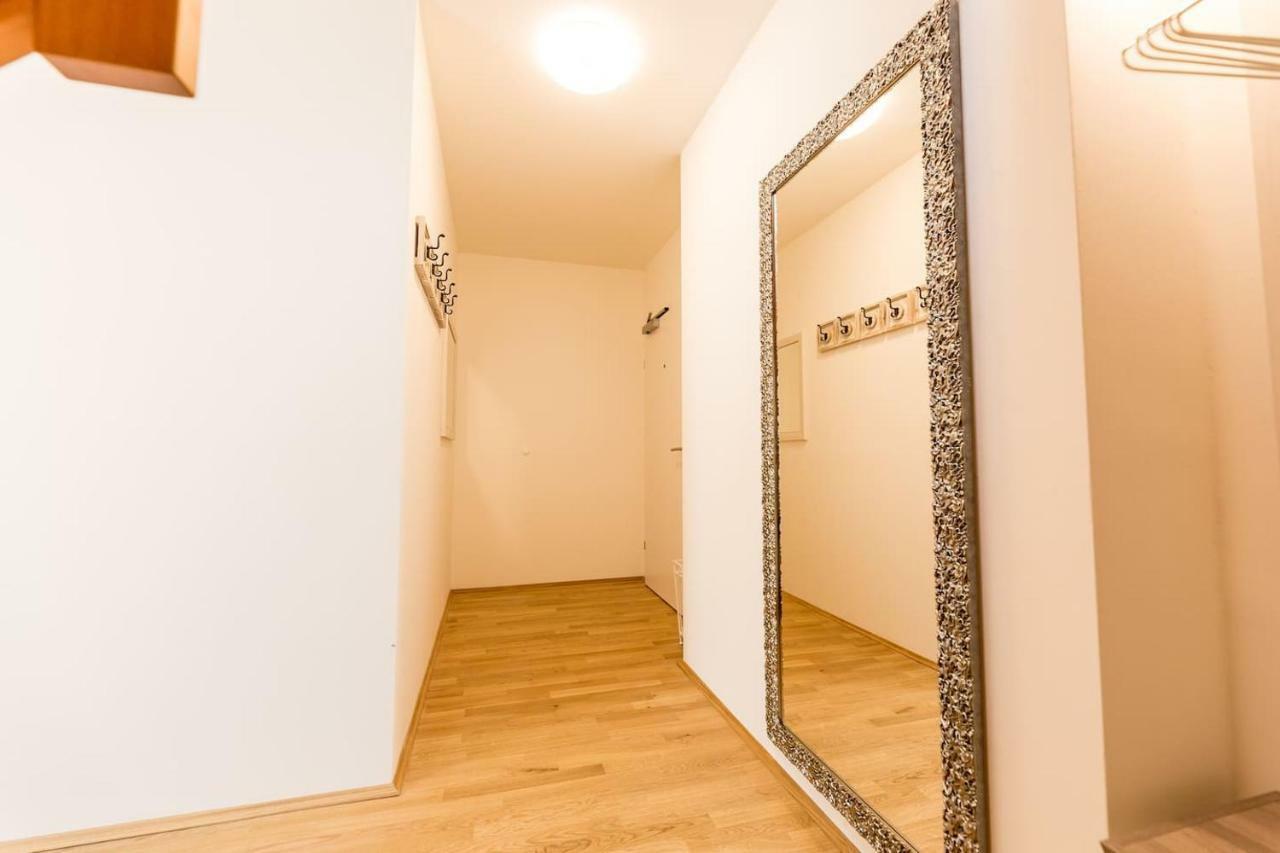 Grosse Dachgeschosswohnung Im Herzen Von Γκρατς Εξωτερικό φωτογραφία